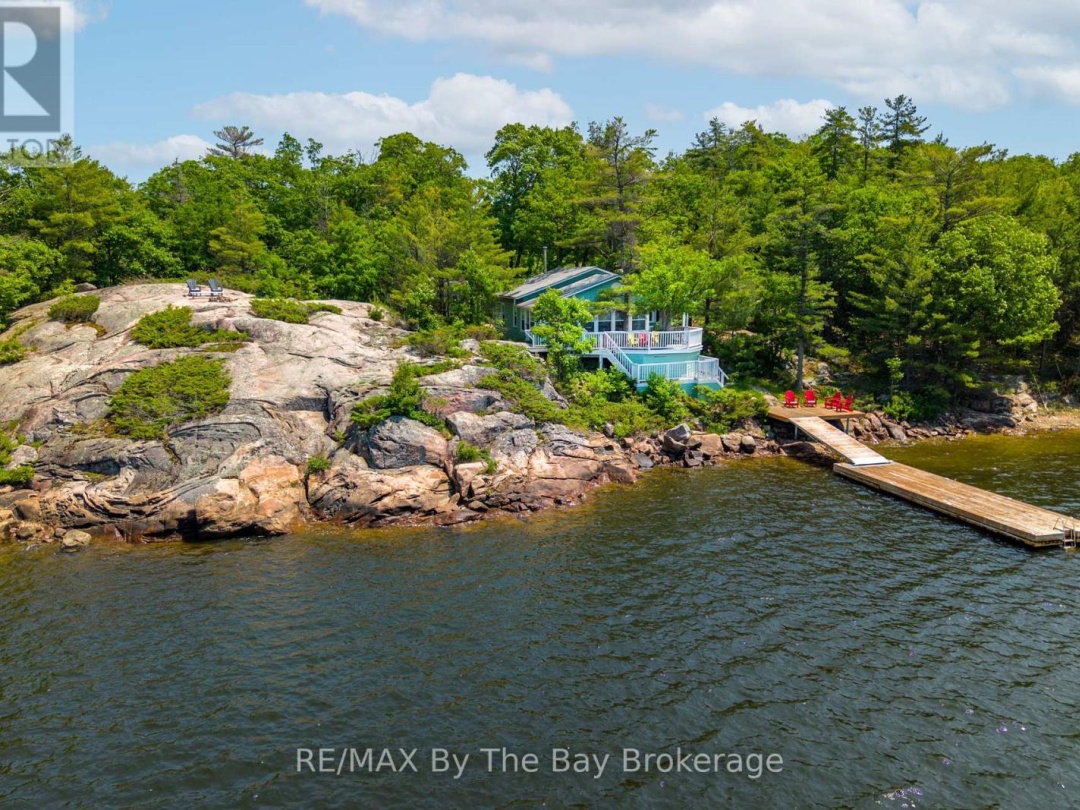 3572 ISLAND 820/MERMAID ISLAND, 