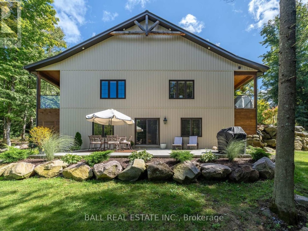 201 Northern Avenue, Trent Lakes