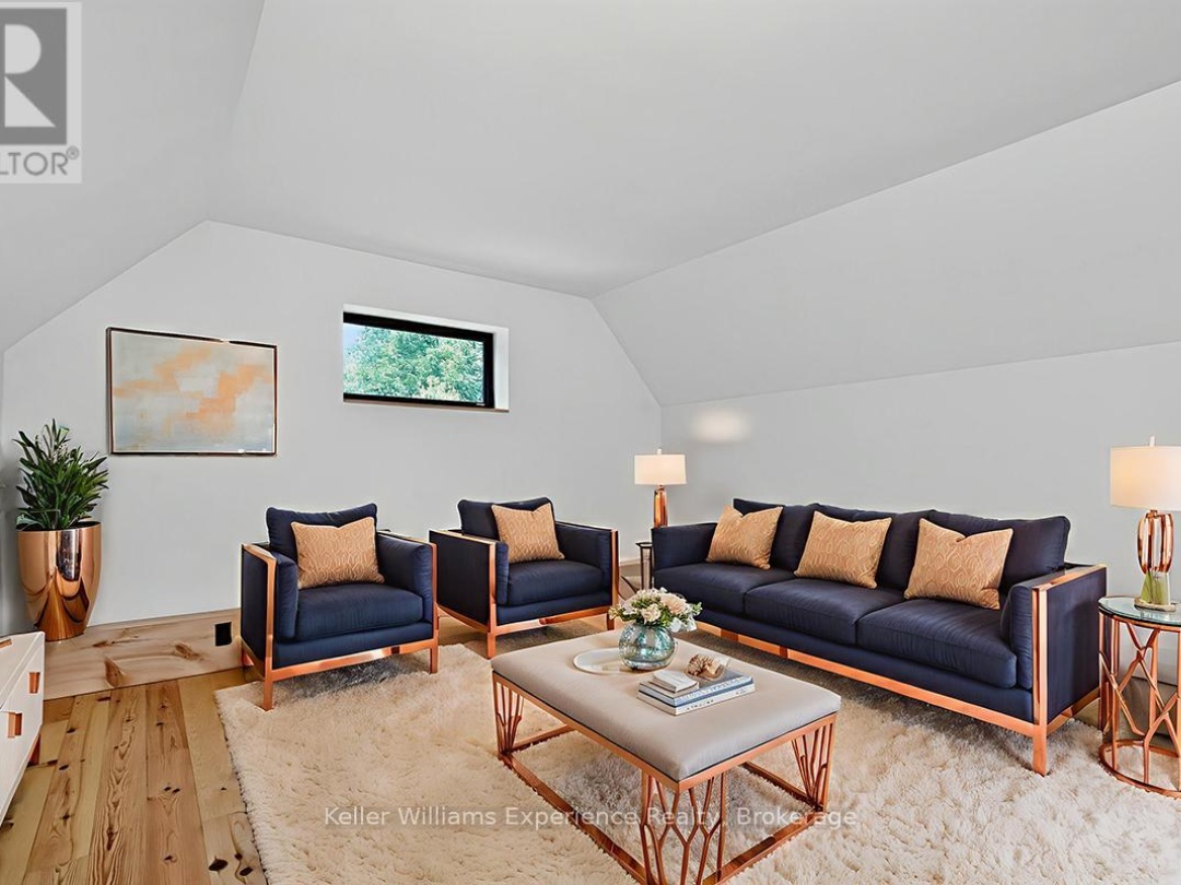 753 HONEY HARBOUR ROAD, 