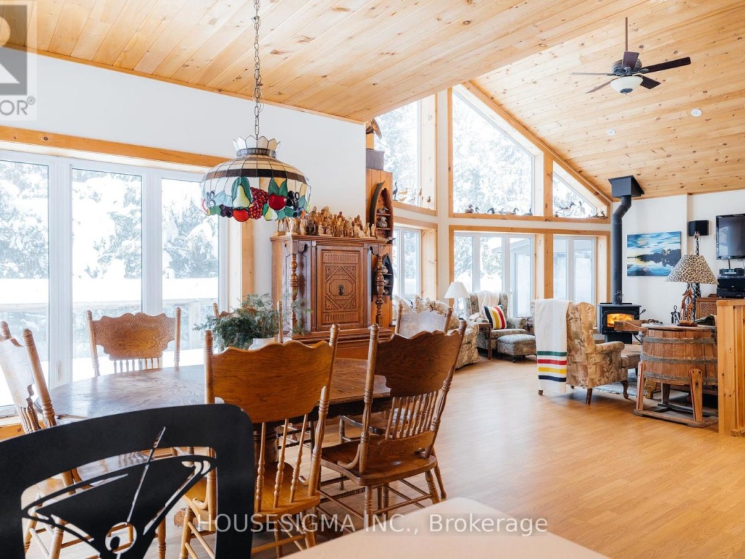 1208 Minnow Drive, Kennisis Lake