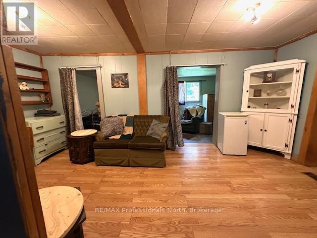 1019 SPRING VALLEY ROAD, 