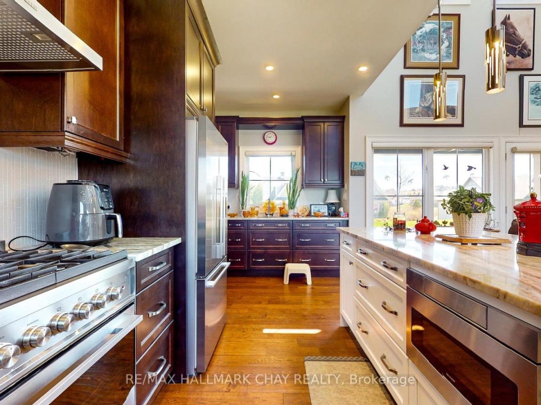 14 GEORGIAN GRANDE DRIVE, 