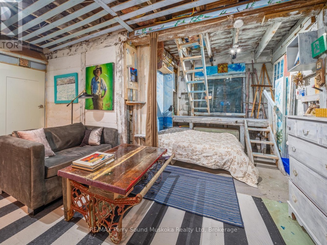 47 GIBSON STREET, Parry Sound
