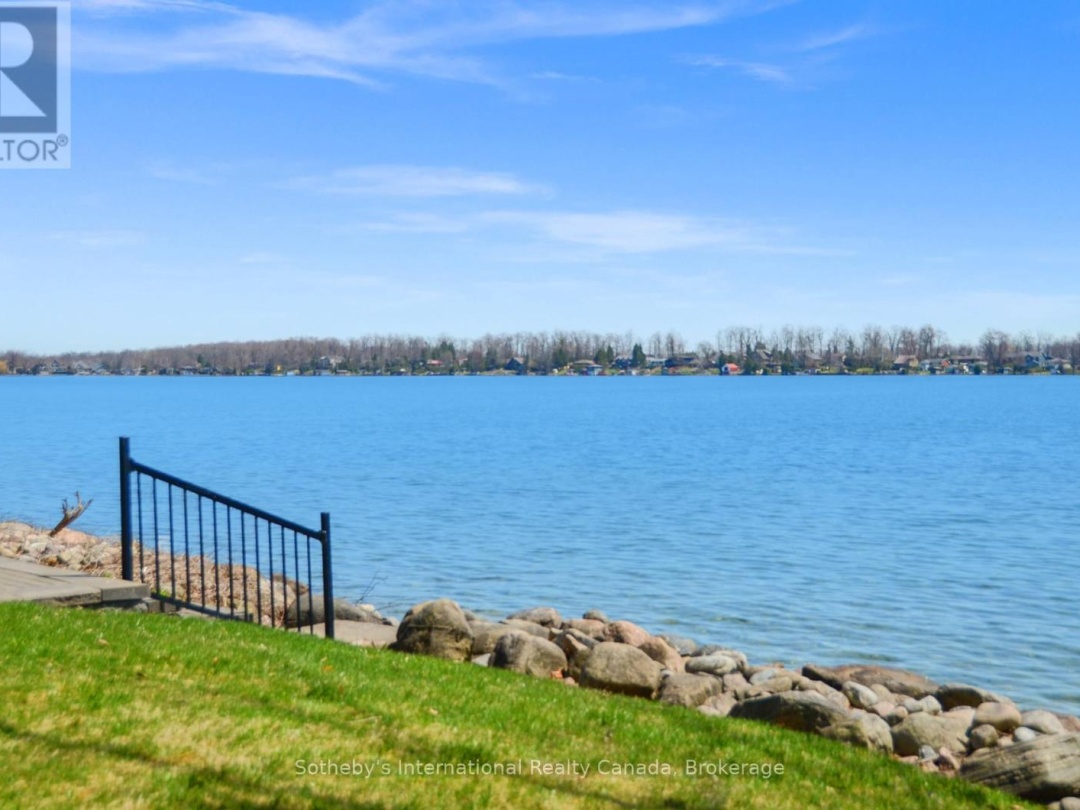 5 1 Olive Crescent, Lake Simcoe