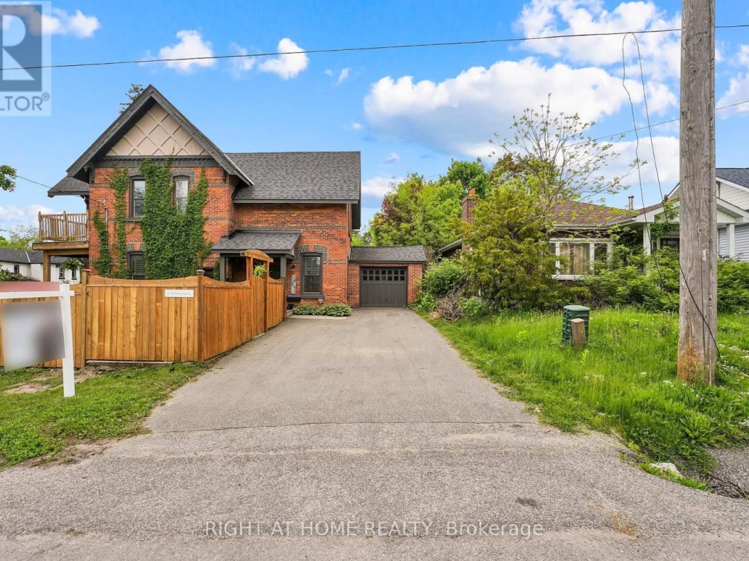 182 Nottawasaga Street, Orillia