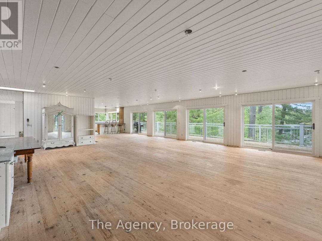 80 Tall Timbers Road, Lake Joseph