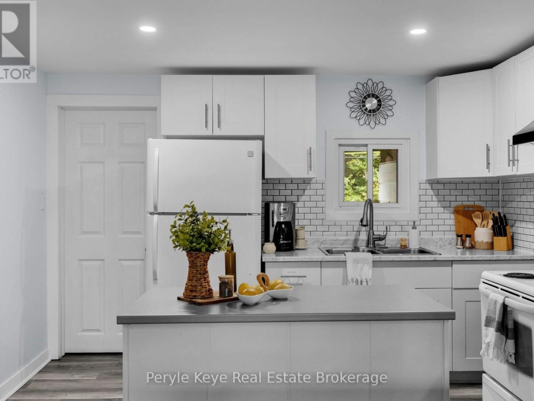 1025 & 1027 BIG ISLAND ROAD, Prospect Lake