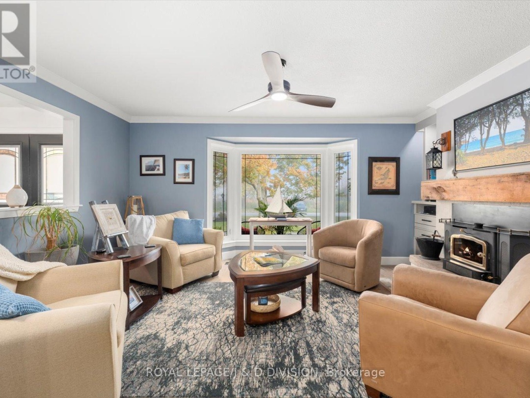 233 Bayshore Drive, Lake Simcoe