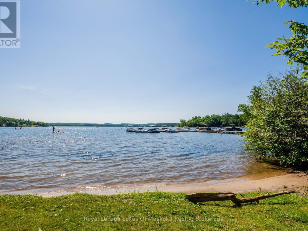 1582 Skyline Drive, Peninsula Lake