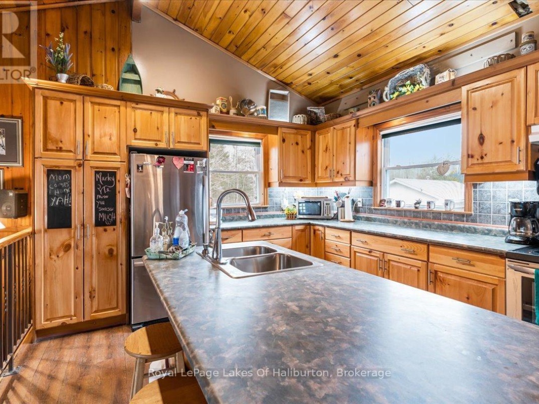 1272 Little Bob Lake Road, Little Bob Lake