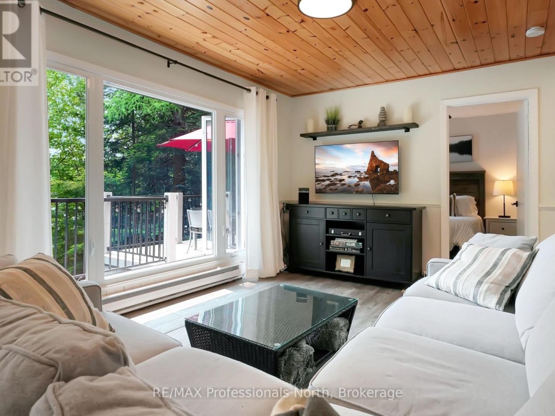 1998 Alsop Road, Glamor Lake