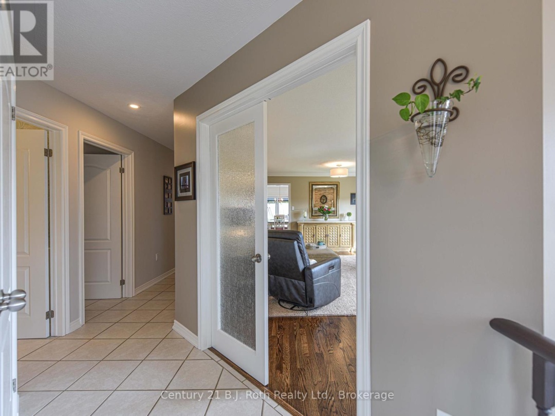 3196 Monarch Drive, Orillia