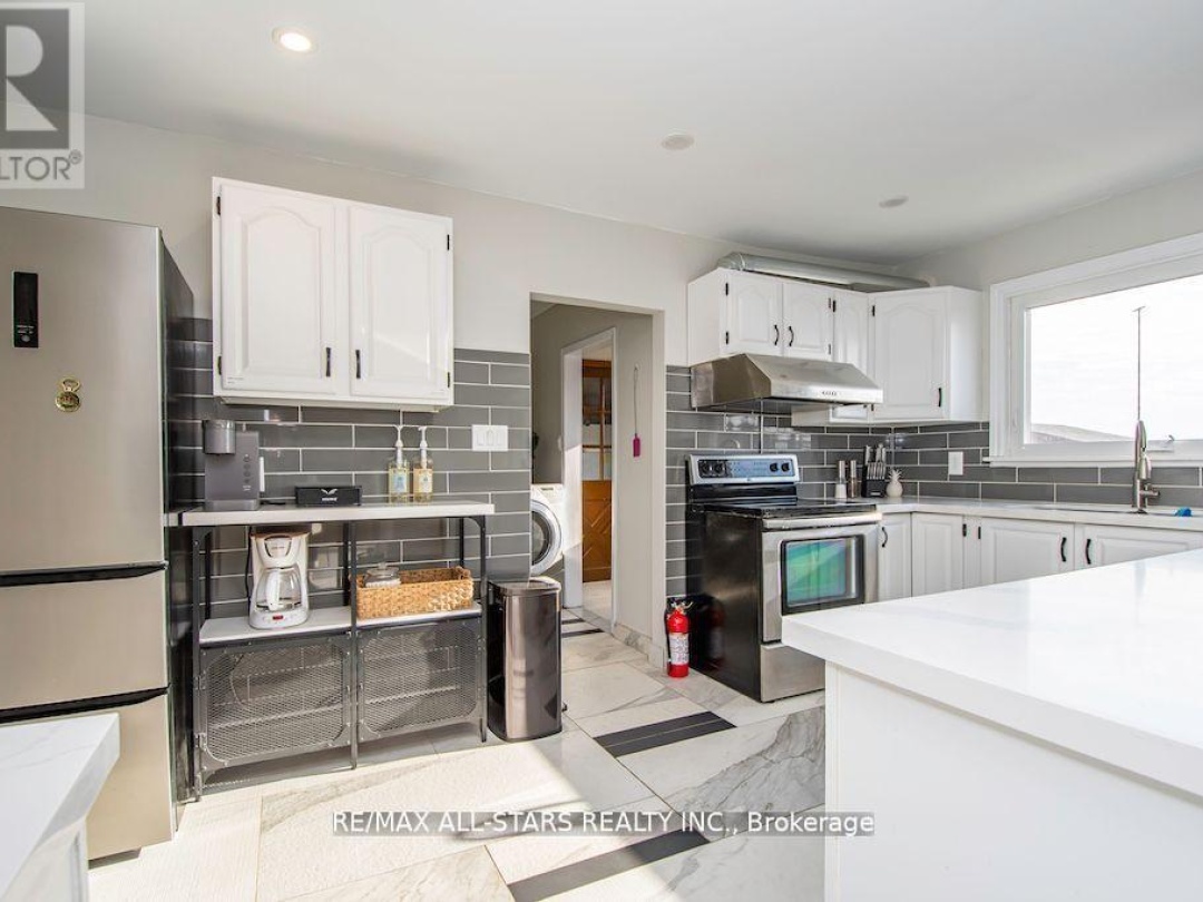 122 Fenelon Drive, Sturgeon Lake