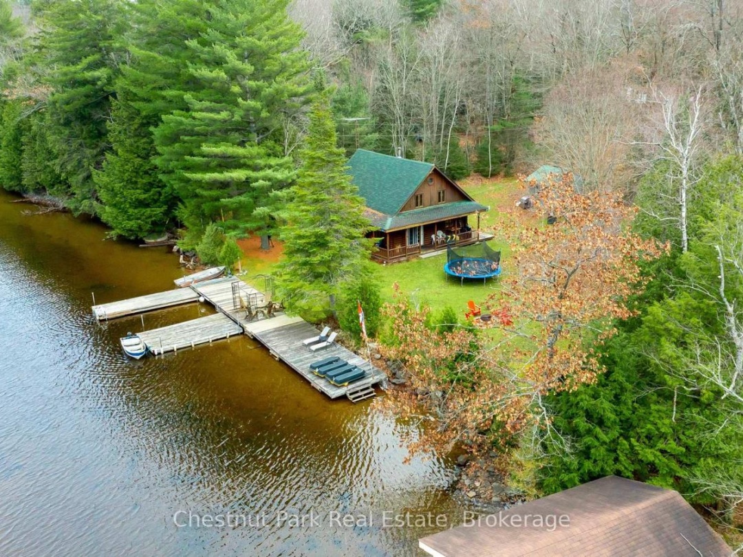 30 MCVITTIE ISLAND, Lake Muskoka