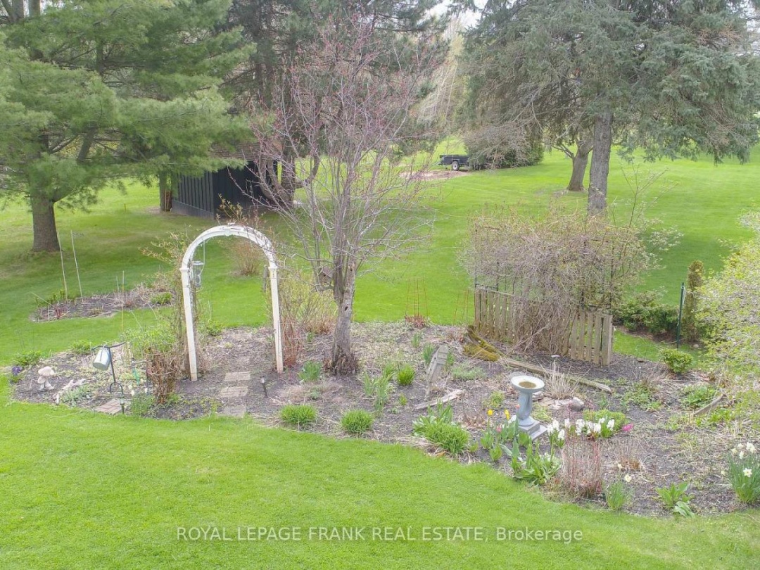 318 Forest Harbour Trail, Pigeon Lake