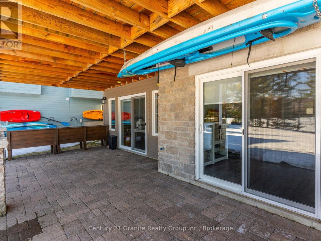 17 Webb Circle, Kashagawigamog Lake