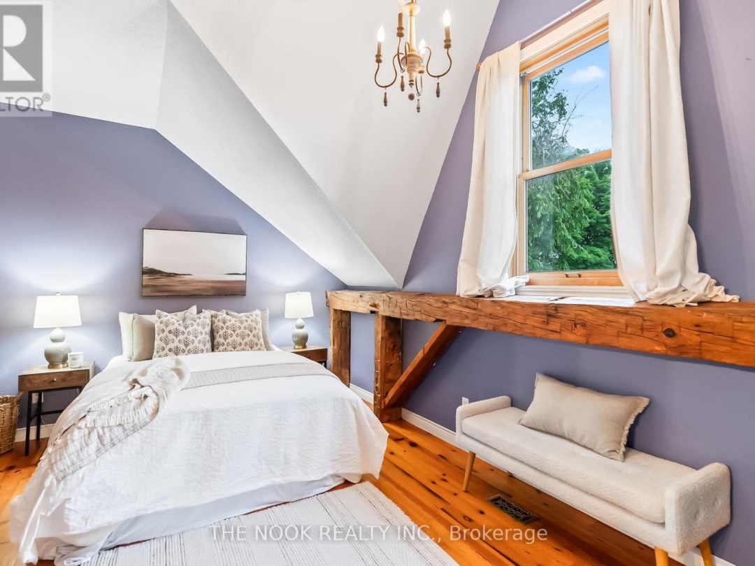 275 VALENTIA ROAD, 