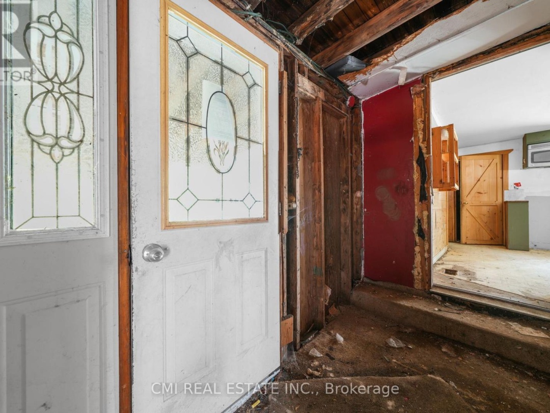 1093 SOUTH LAKE ROAD, 