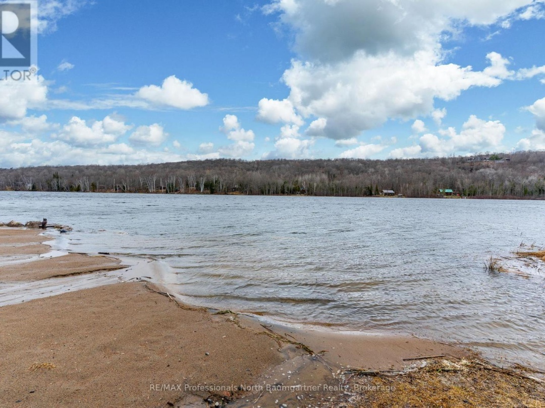 1071 Crabbe Lane, Cranberry Lake