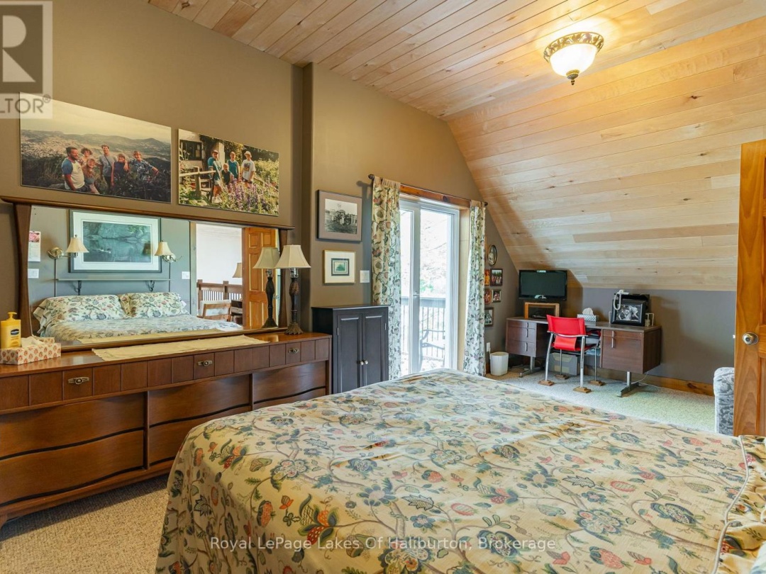 48 RUSSELL DRIVE, White Lake