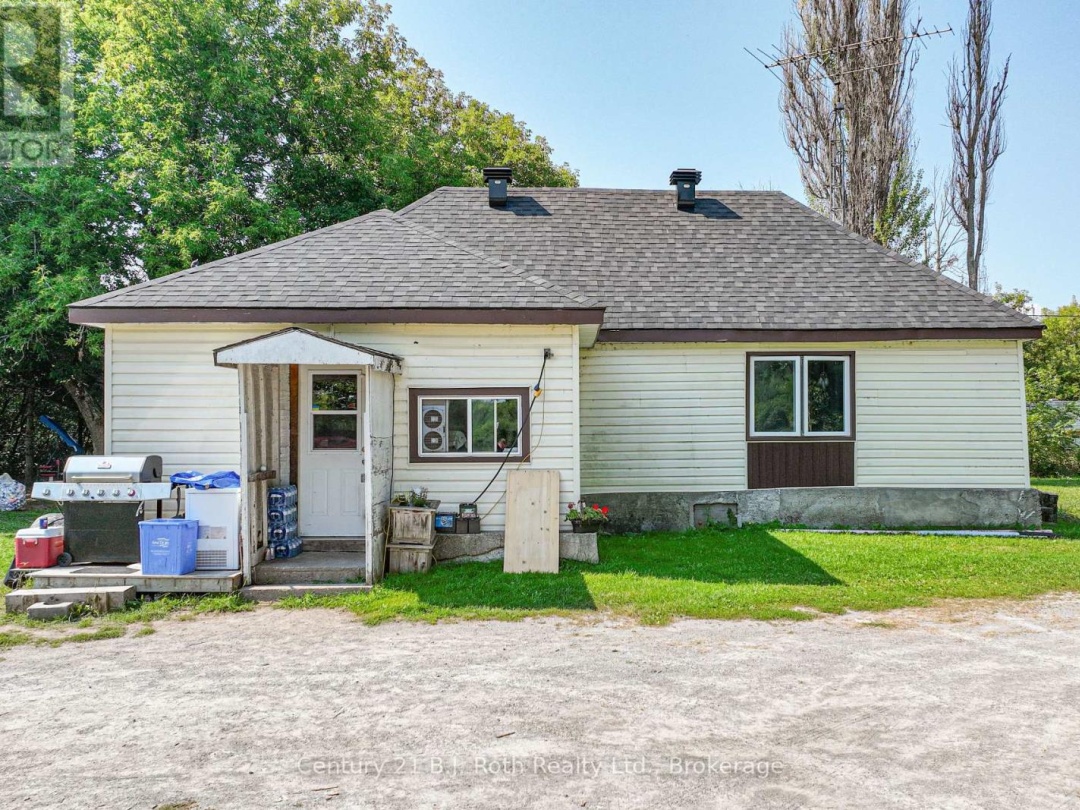 5135 SIDEROAD 25, 