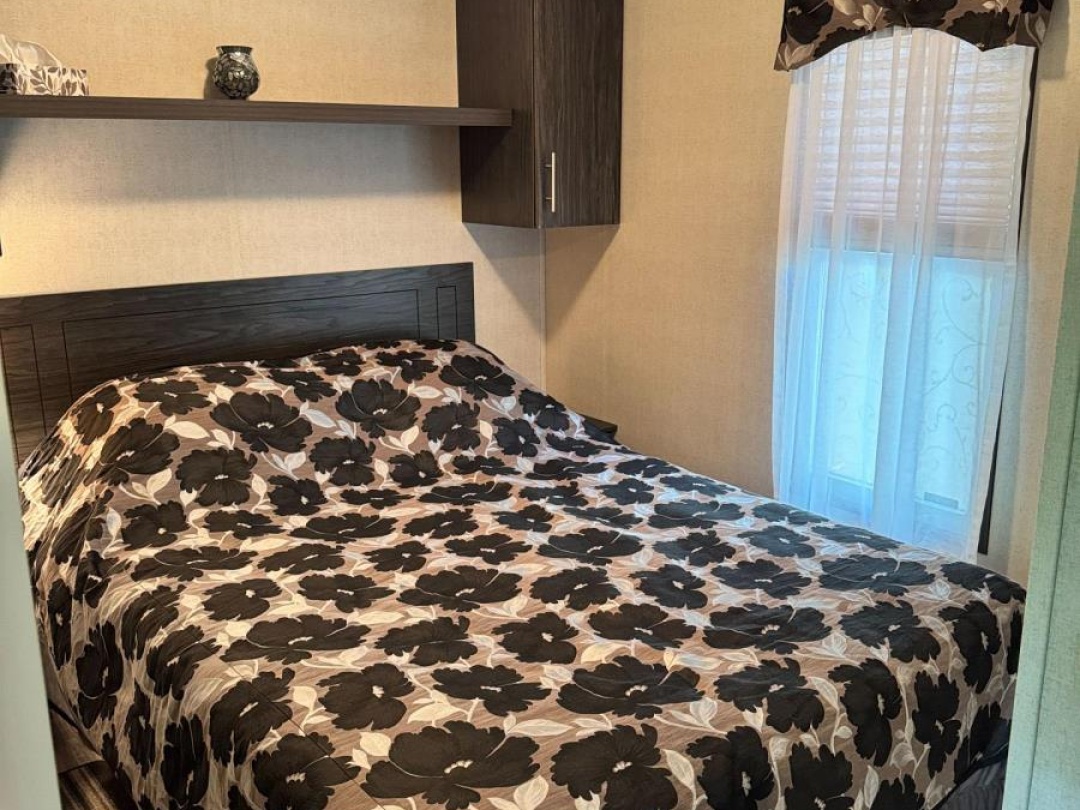 767 POPLAR CRESCENT, 