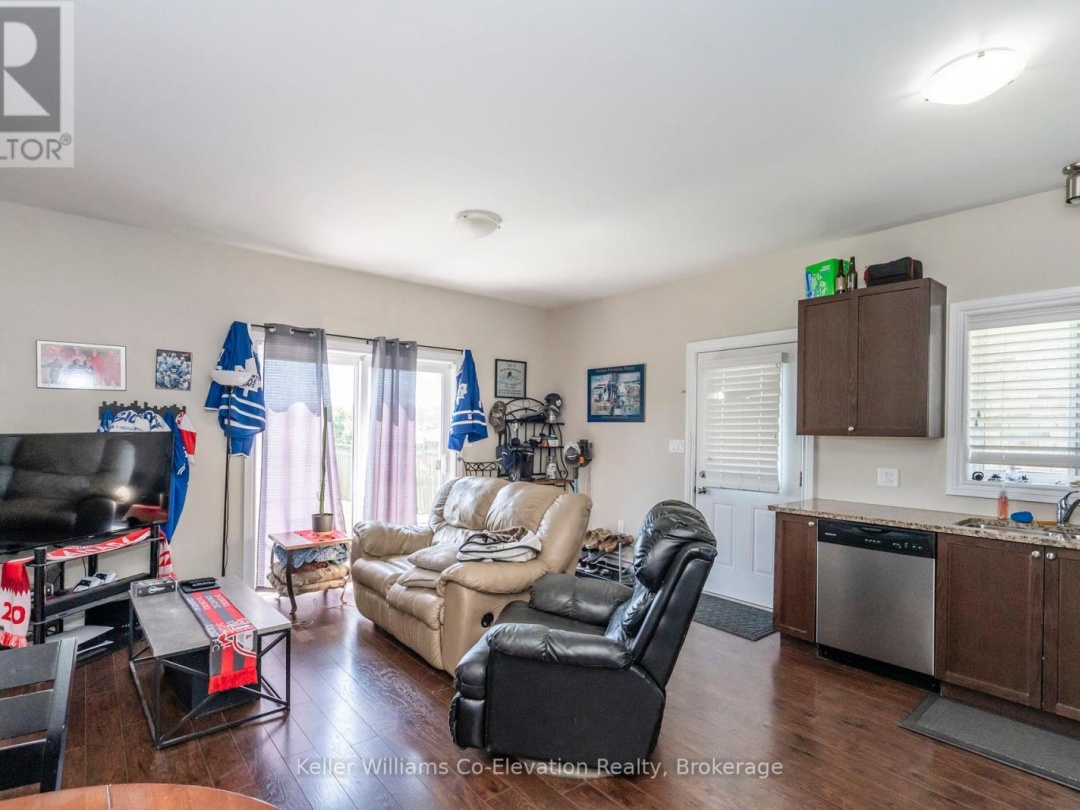 3931 WOOD AVENUE, 