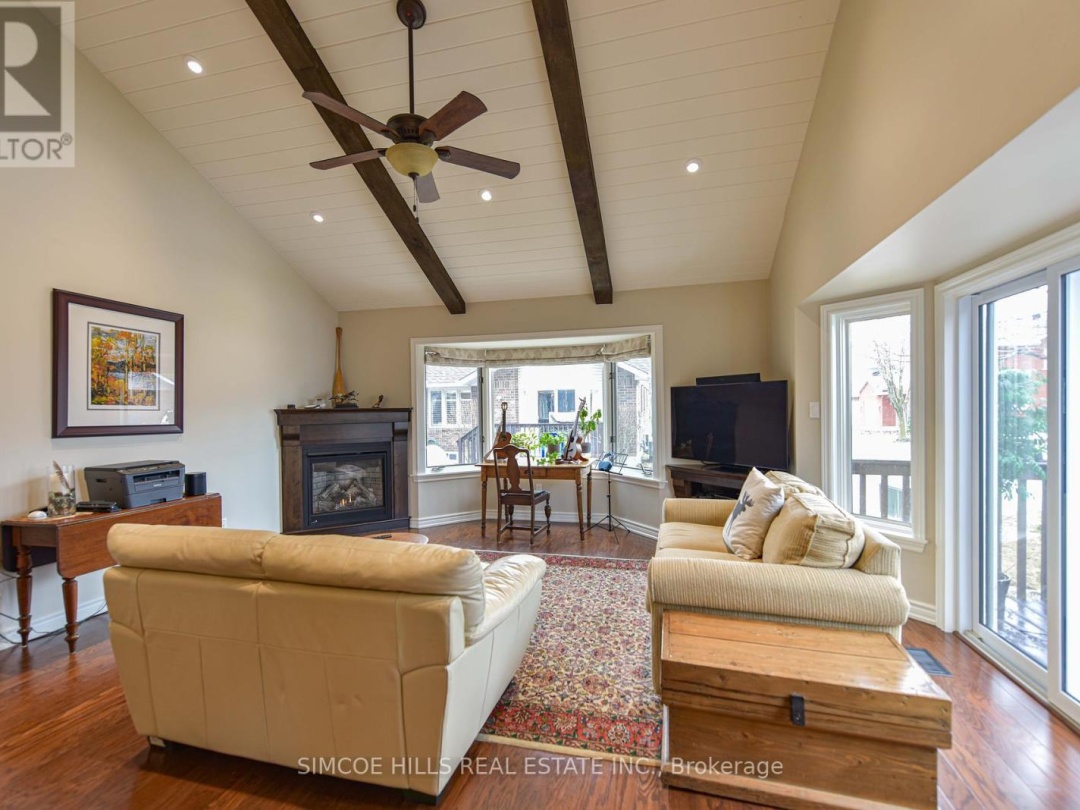 425 40 Museum Drive, Orillia