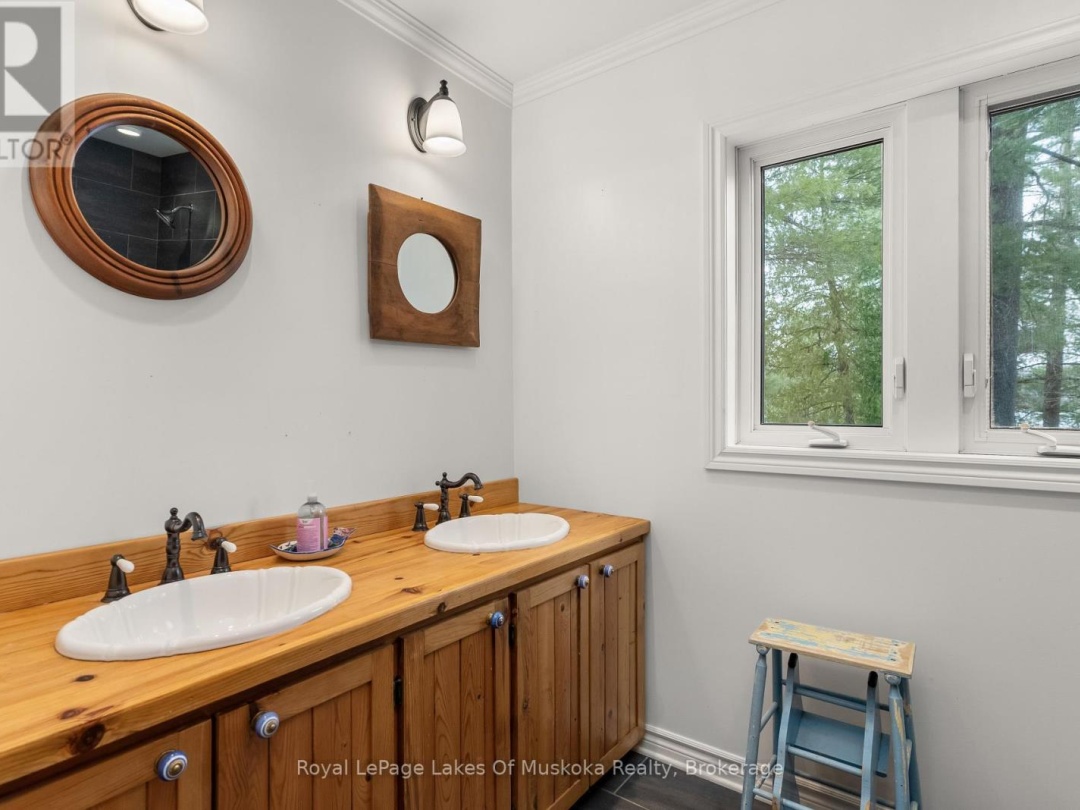 928 Jones Lane, Fairy Lake