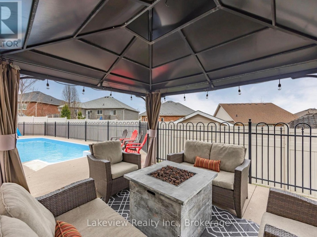 31 CLEOPATRA COURT, Orillia