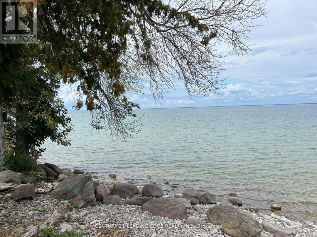40586B Shore Road, Lake Simcoe