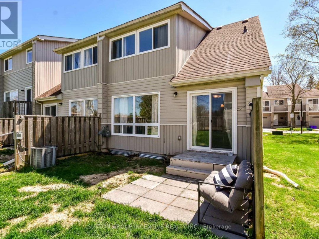 39 12 Lankin Boulevard, Orillia