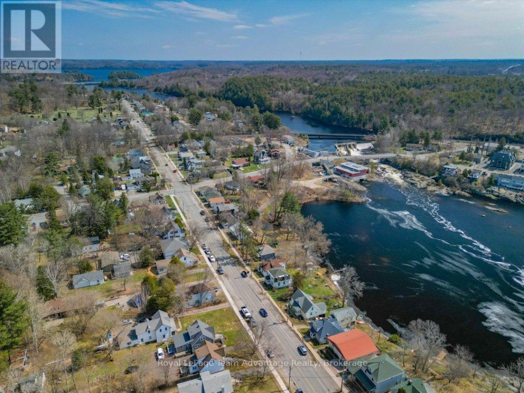 66 WILLIAM STREET, Parry Sound