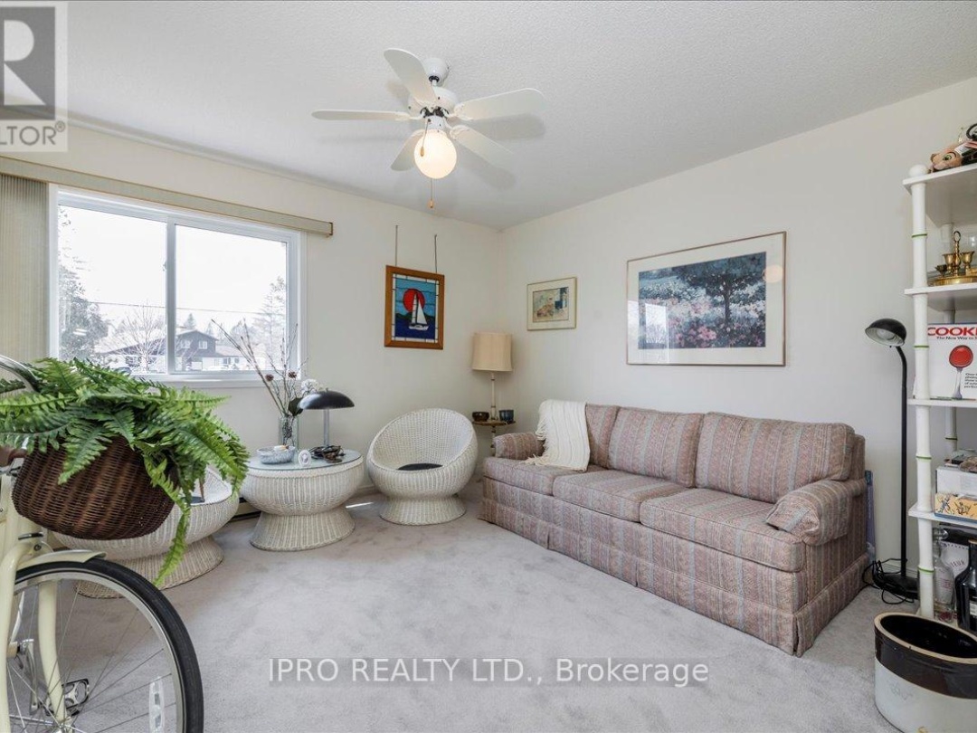 21 71 Laguna Parkway Parkway, Lake Simcoe