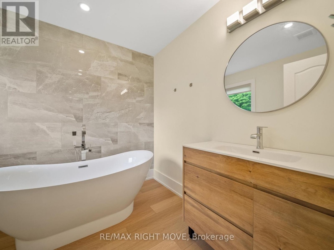 1348 HAWK RIDGE CRESCENT, 