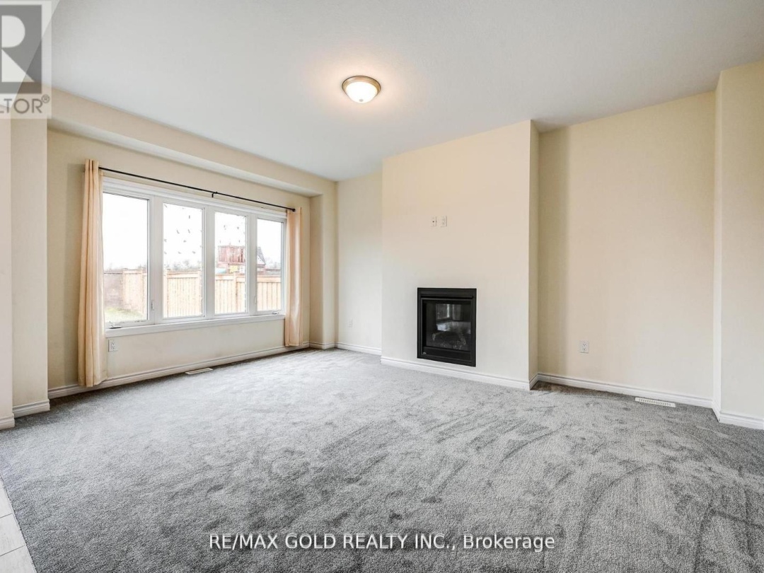 84 Atlantis Drive W, Orillia