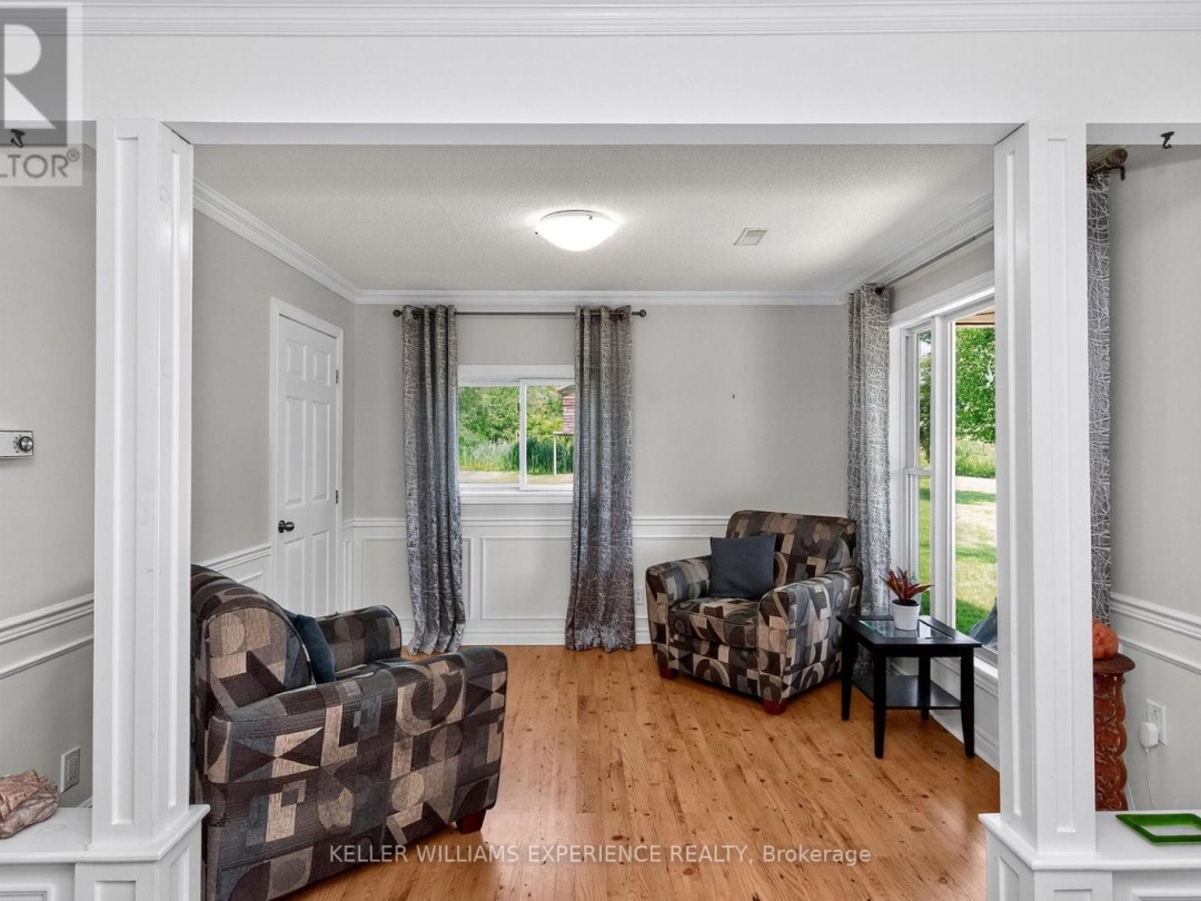 8 THATCHER PLACE, 