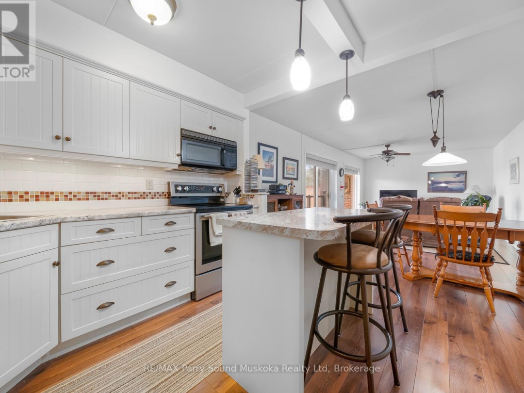 205 100 Beaconview Heights, Parry Sound