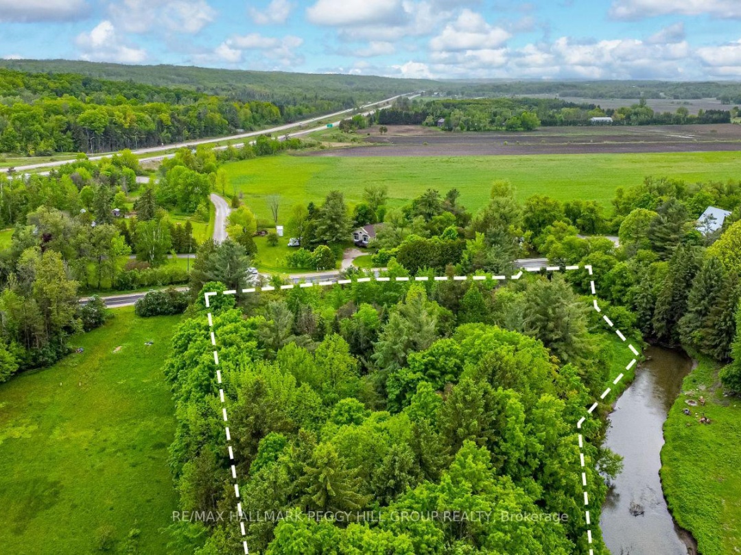 699 MOONSTONE ROAD E, 