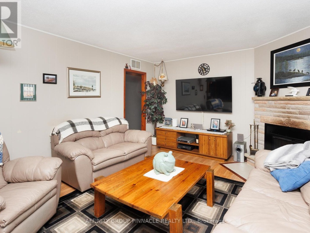 46 Maplewood Avenue, Lake Simcoe