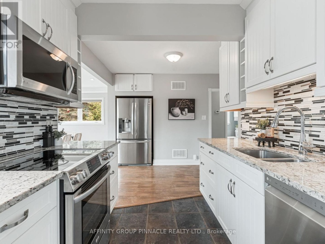 88 Simcoe Street, Lake Simcoe