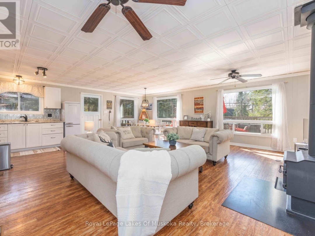 1582 Skyline Drive, Peninsula Lake