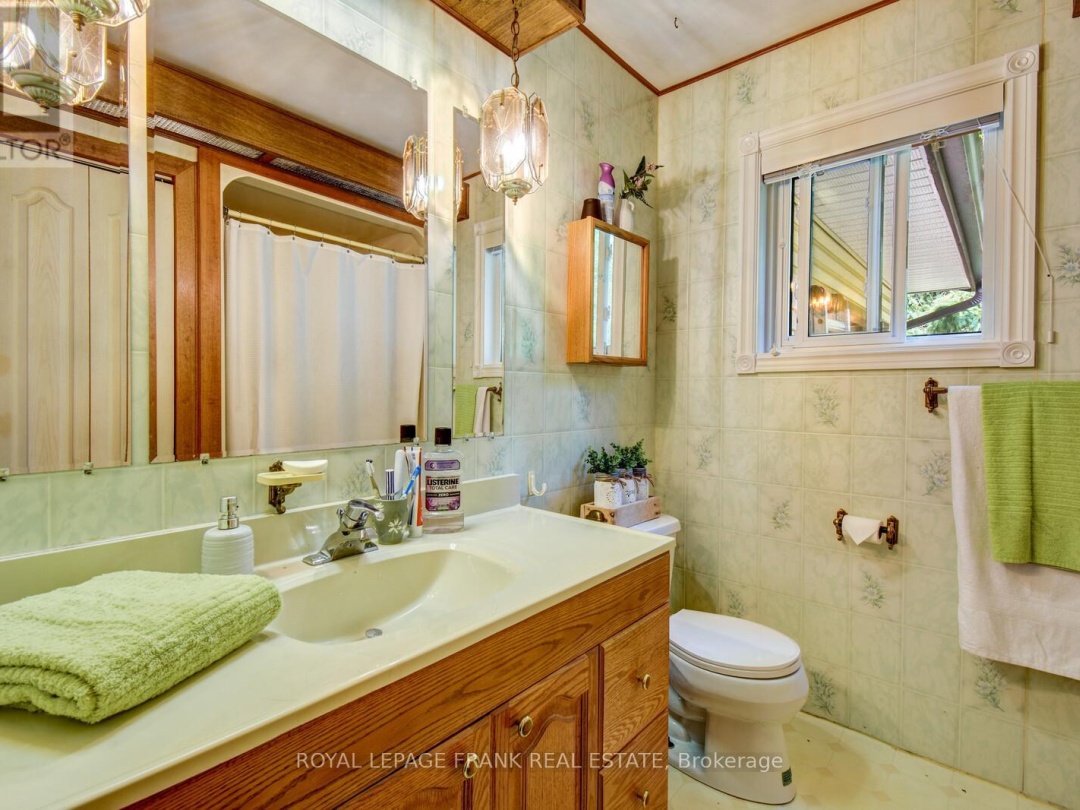 1013 MERRICK DRIVE, Wood Lake