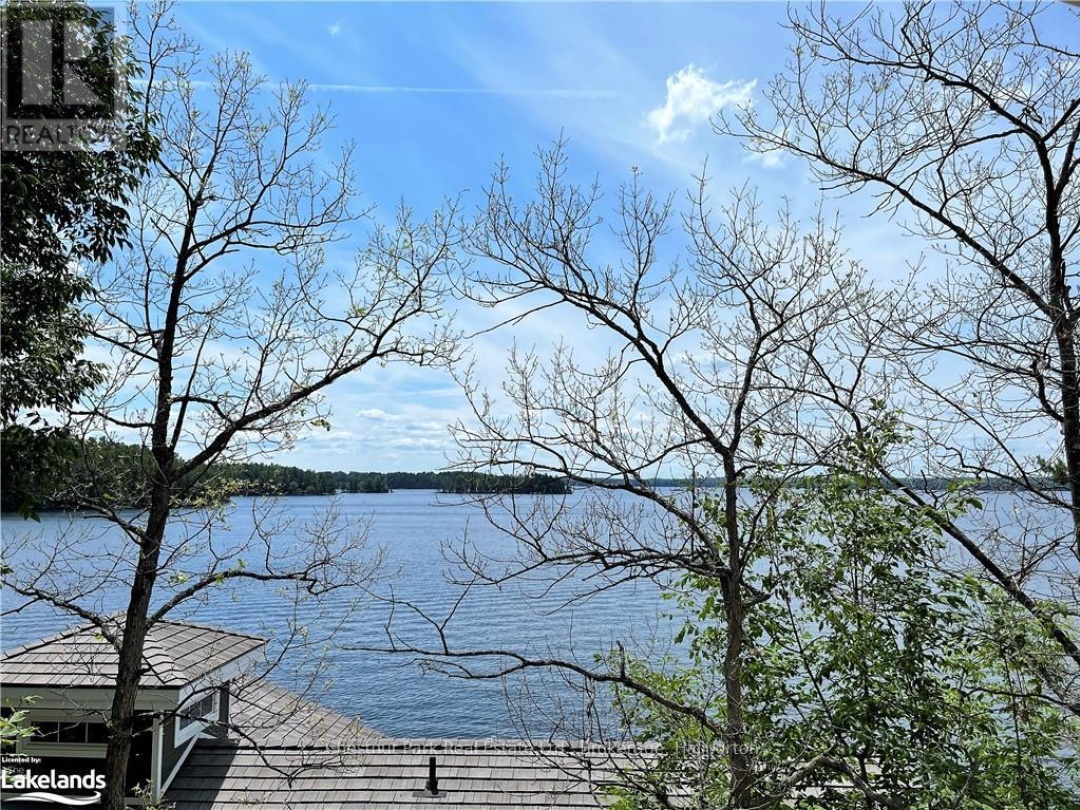 4 - 1869 MUSKOKA DISTRICT ROAD 118 WEST, 