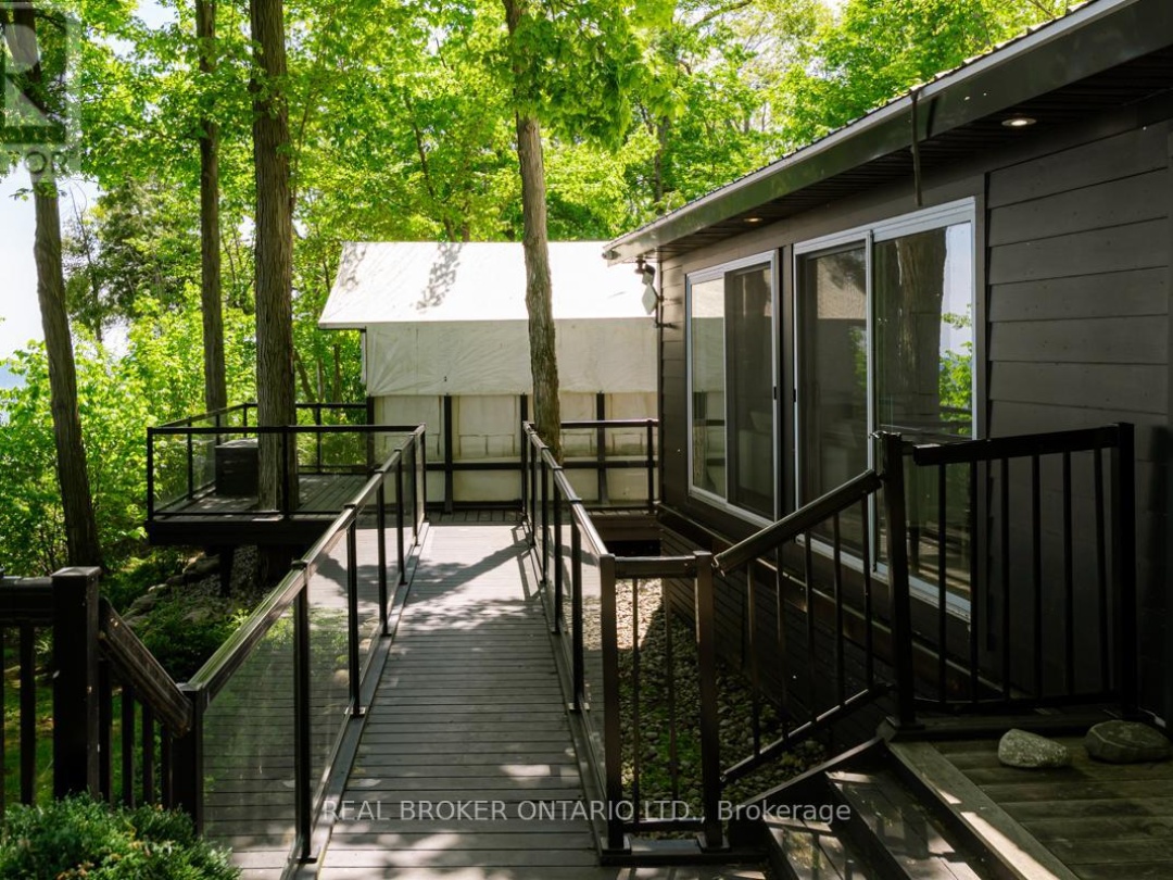 45 IVY LANE, 