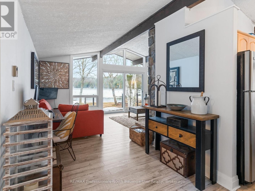 1088 Gravel Pit Drive, Canning Lake