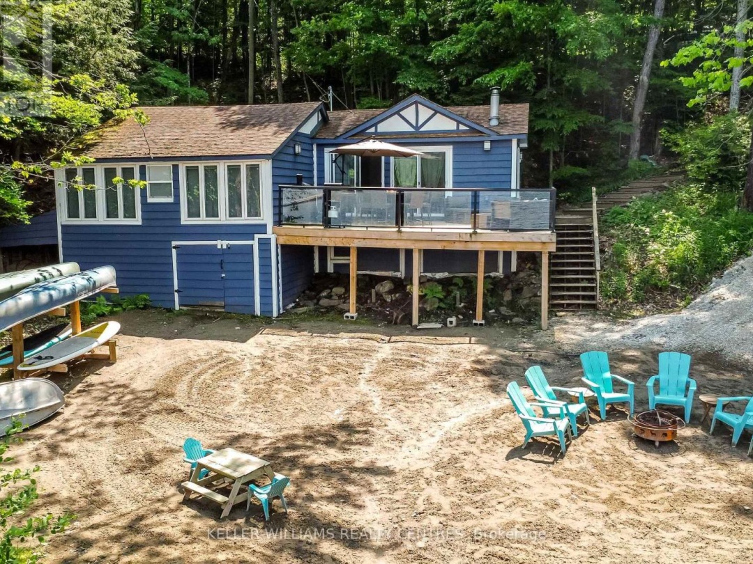 6 CURRIE LANE, 
