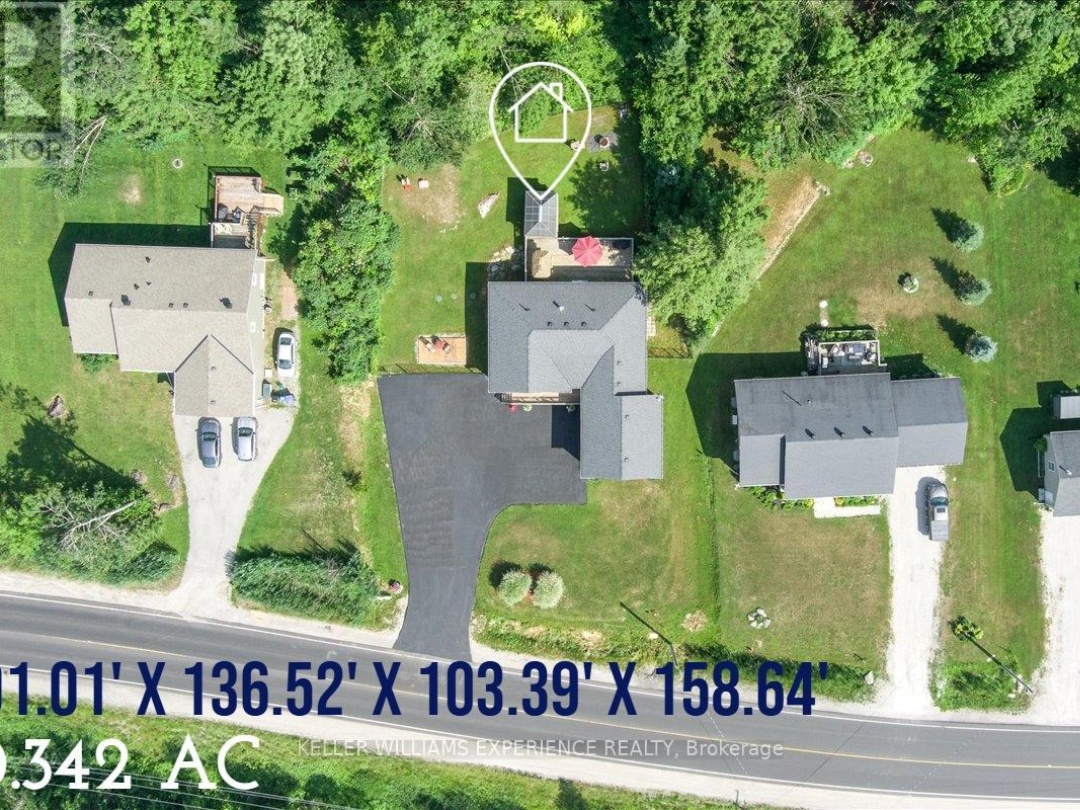 158 MOONSTONE ROAD E, 