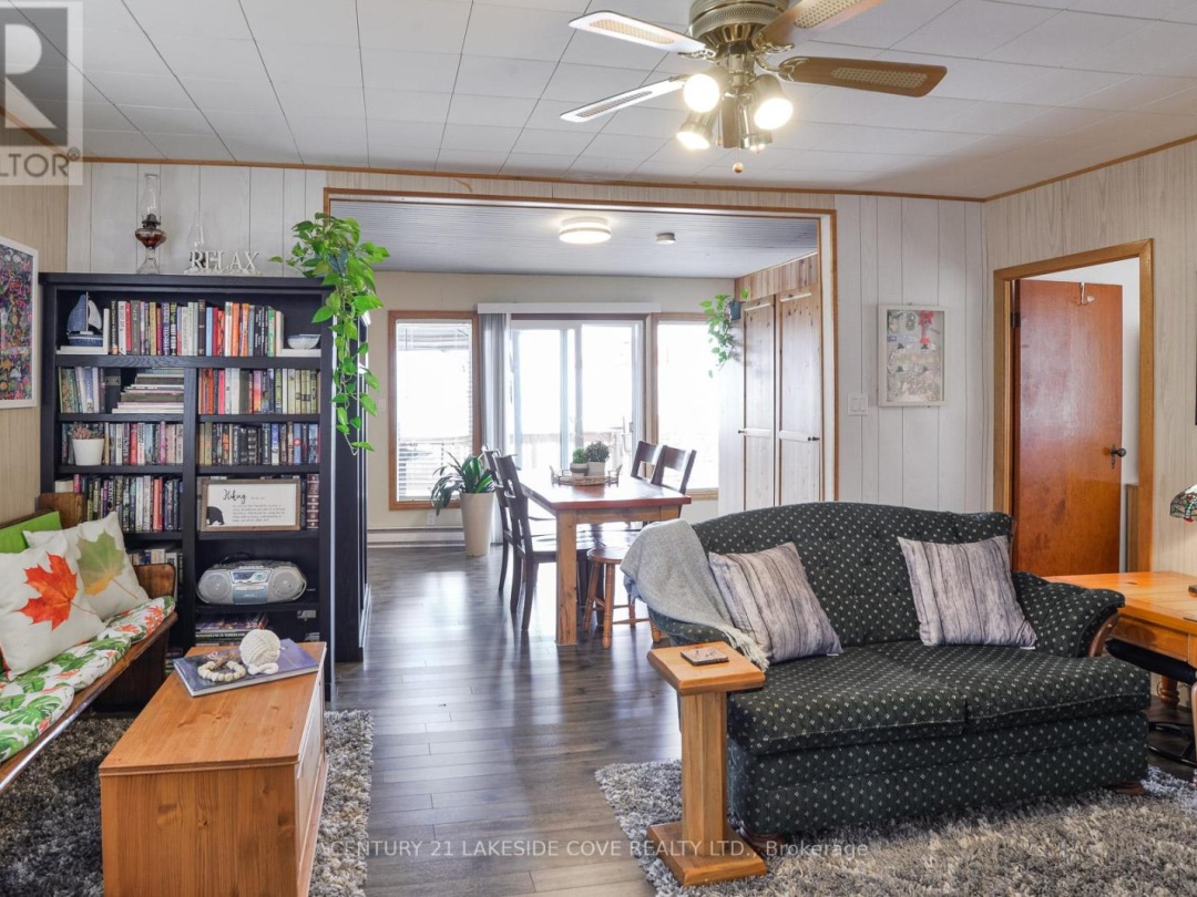 2730 Lone Birch Trail N, Lake Simcoe