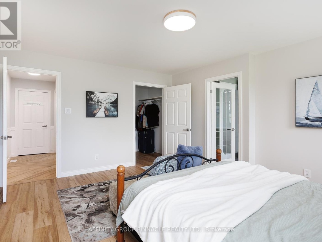 1042 SKYLINE ROAD, 